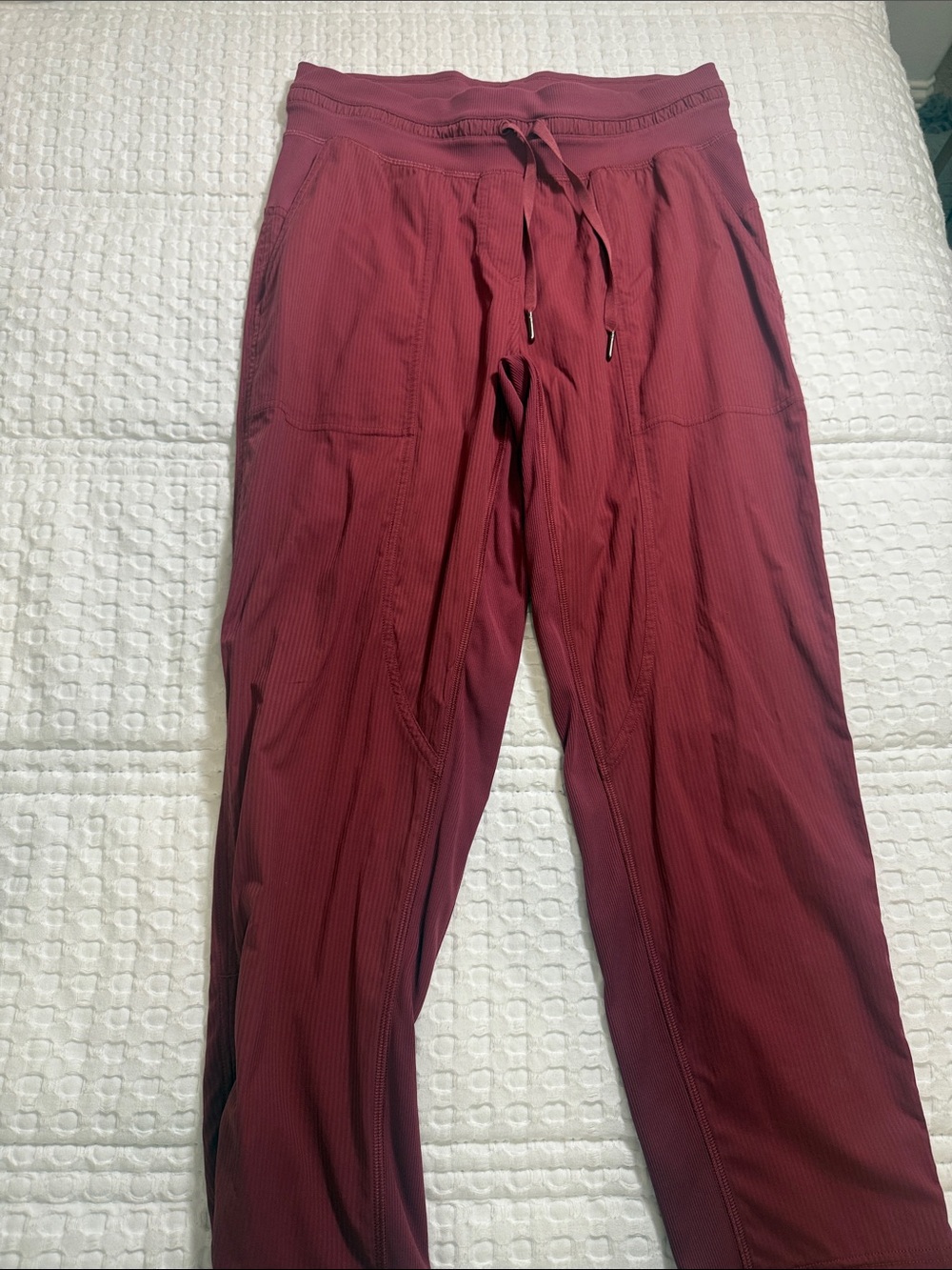 lululemon athletica Women's Drawstring Strait leg Joggers in Burgundy